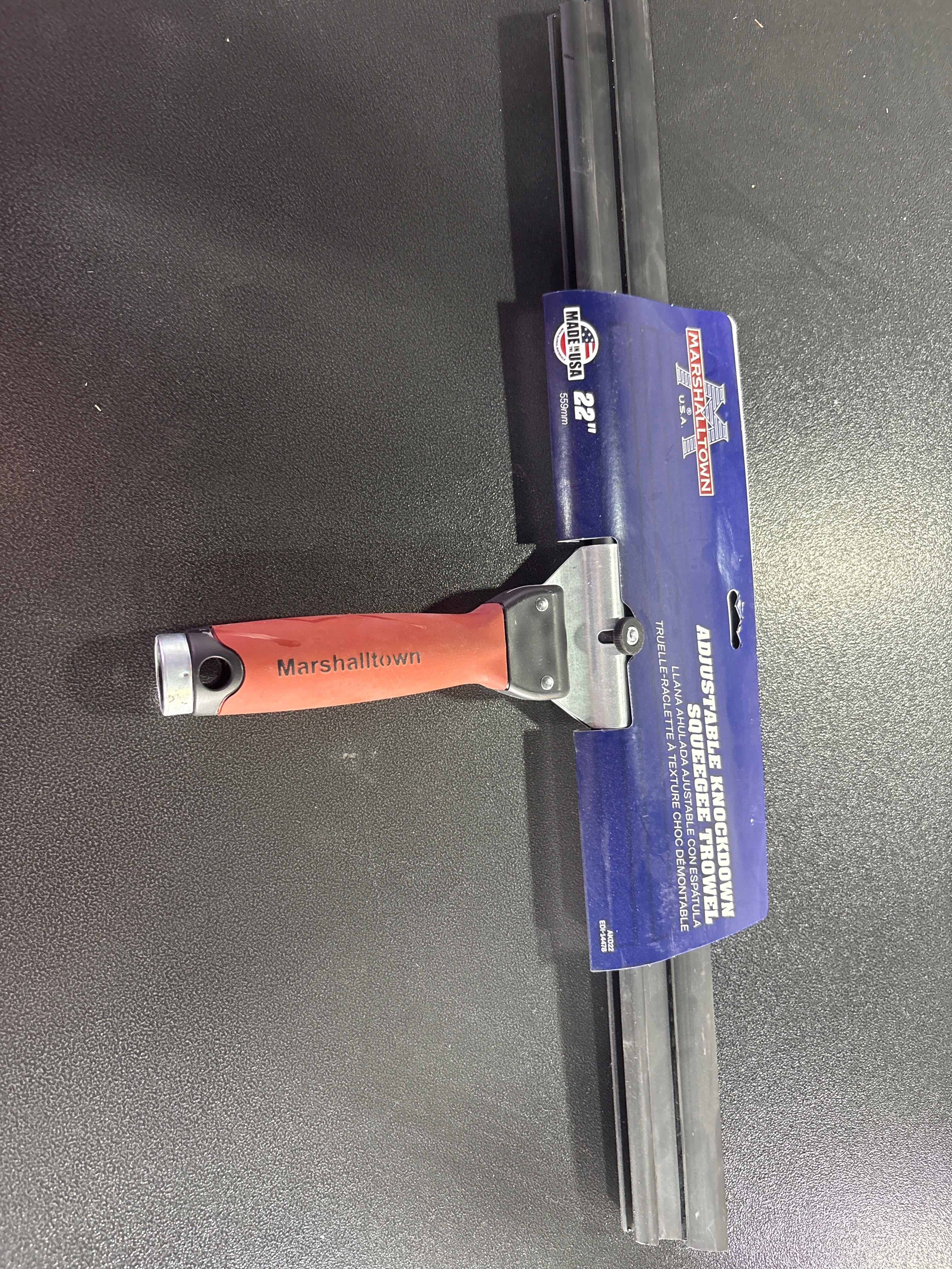 Adjustable Knockdown Squeegee Trowel 22”